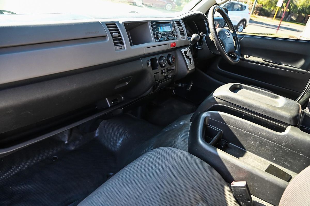 2013 Toyota Hiace KDH221R