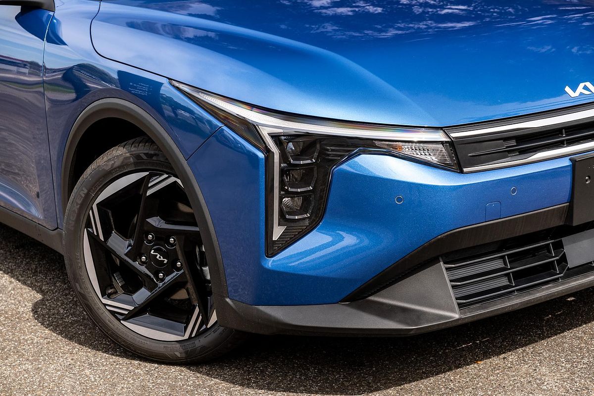 2025 Kia K4 Sport CL4m