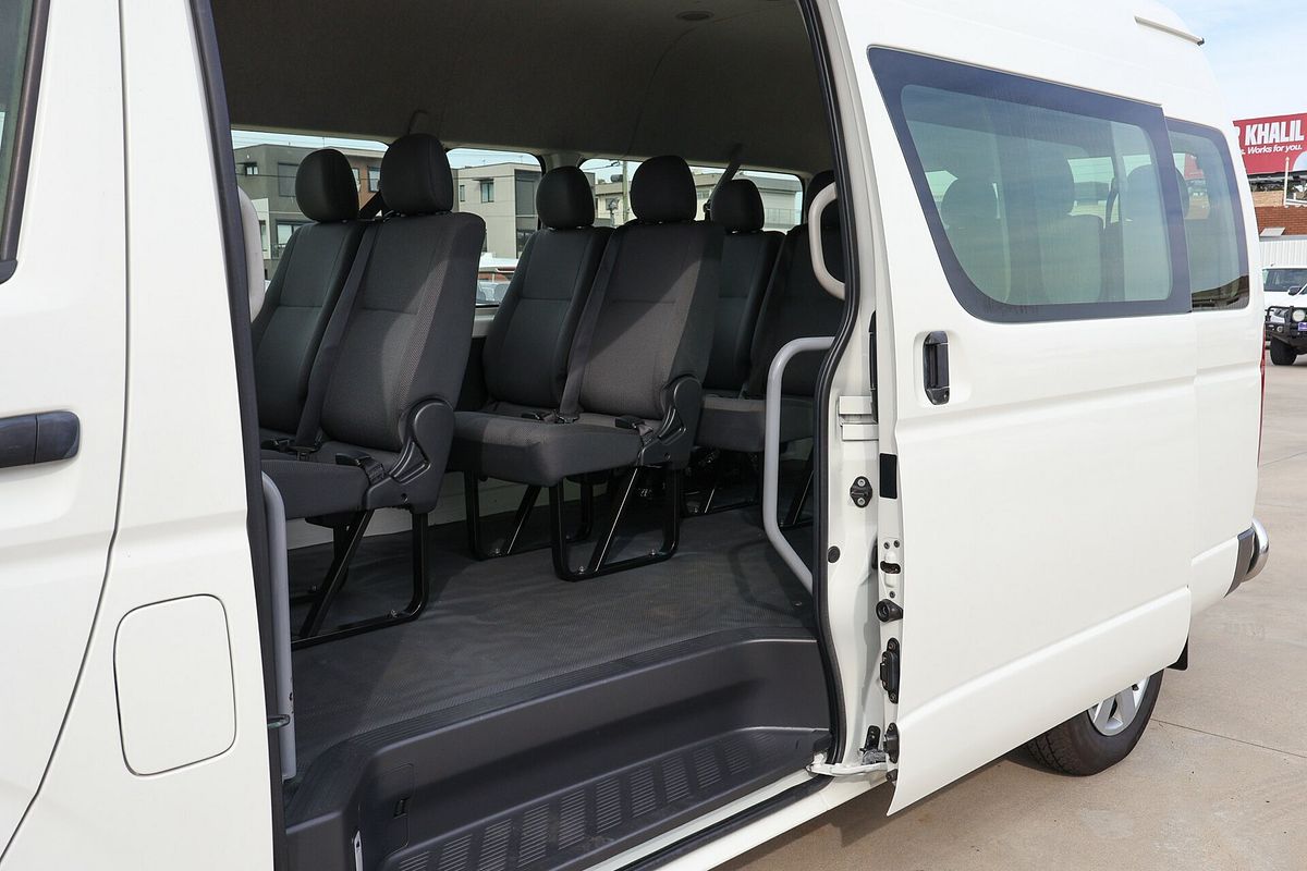 2017 Toyota Hiace Commuter KDH223R