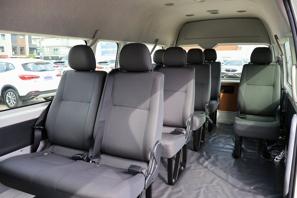 2017 Toyota Hiace Commuter KDH223R