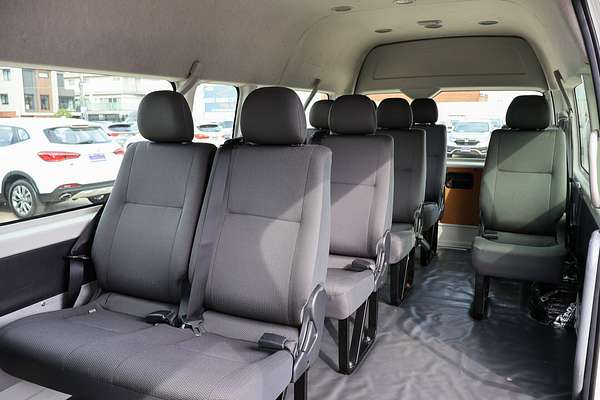 2017 Toyota Hiace Commuter KDH223R