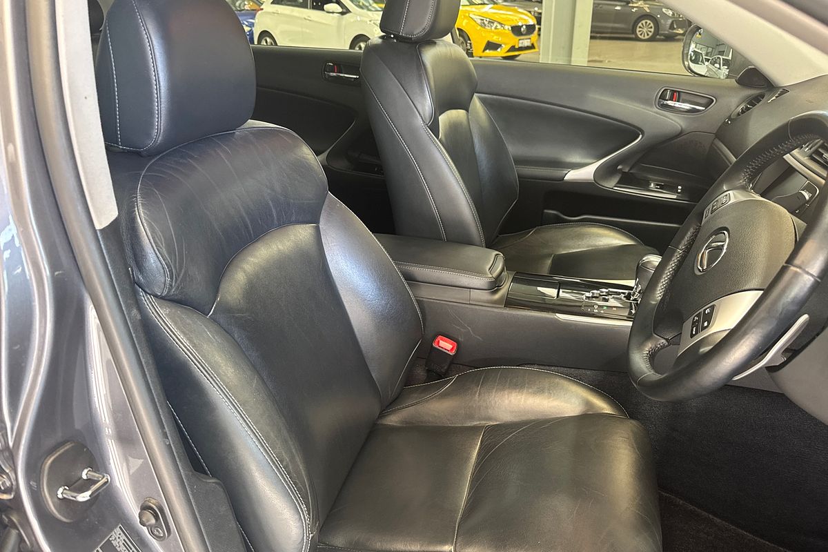 2012 Lexus IS IS350 Prestige GSE21R