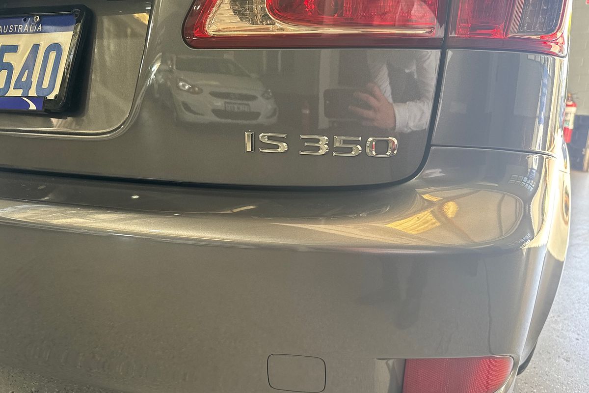 2012 Lexus IS IS350 Prestige GSE21R