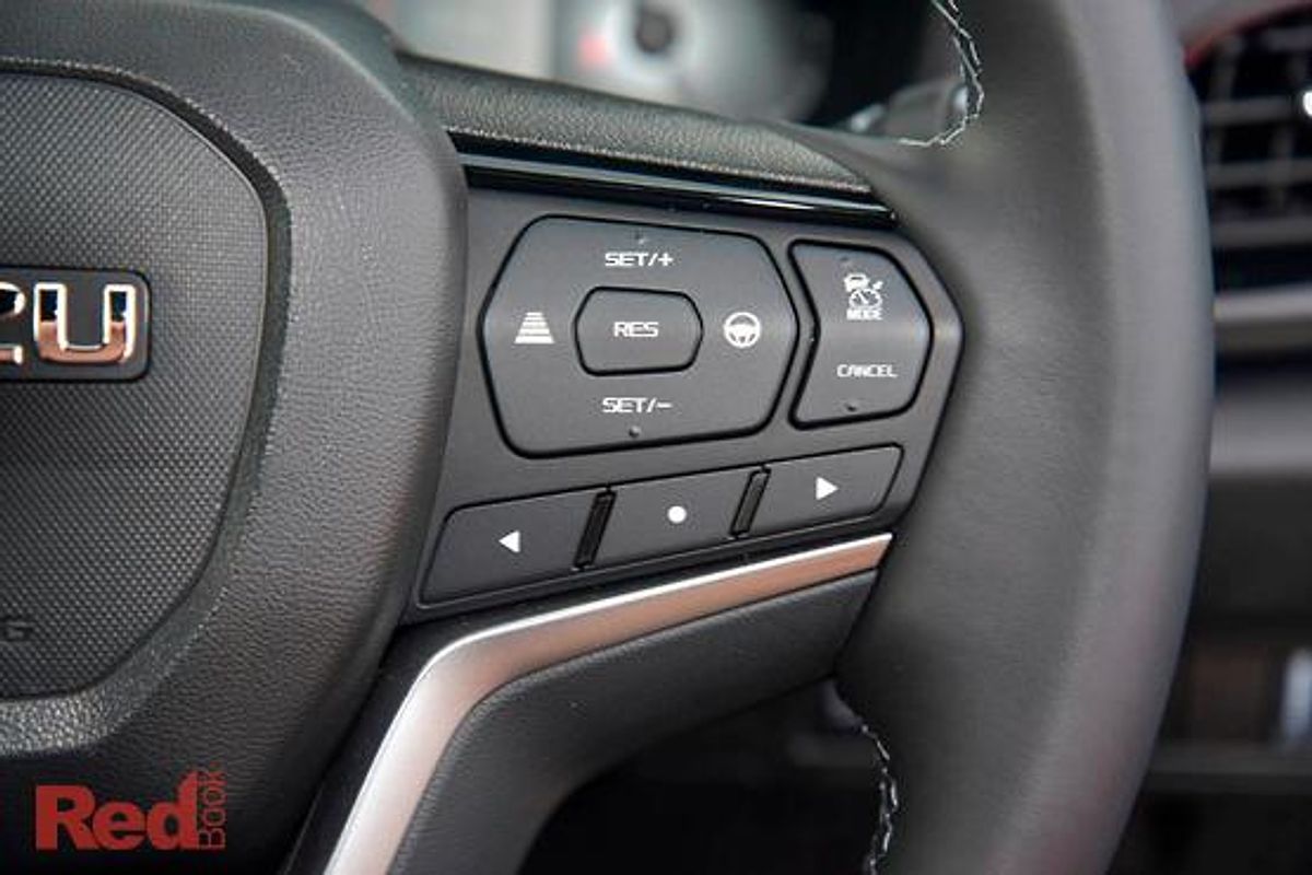 2024 Isuzu MU-X X-TERRAIN