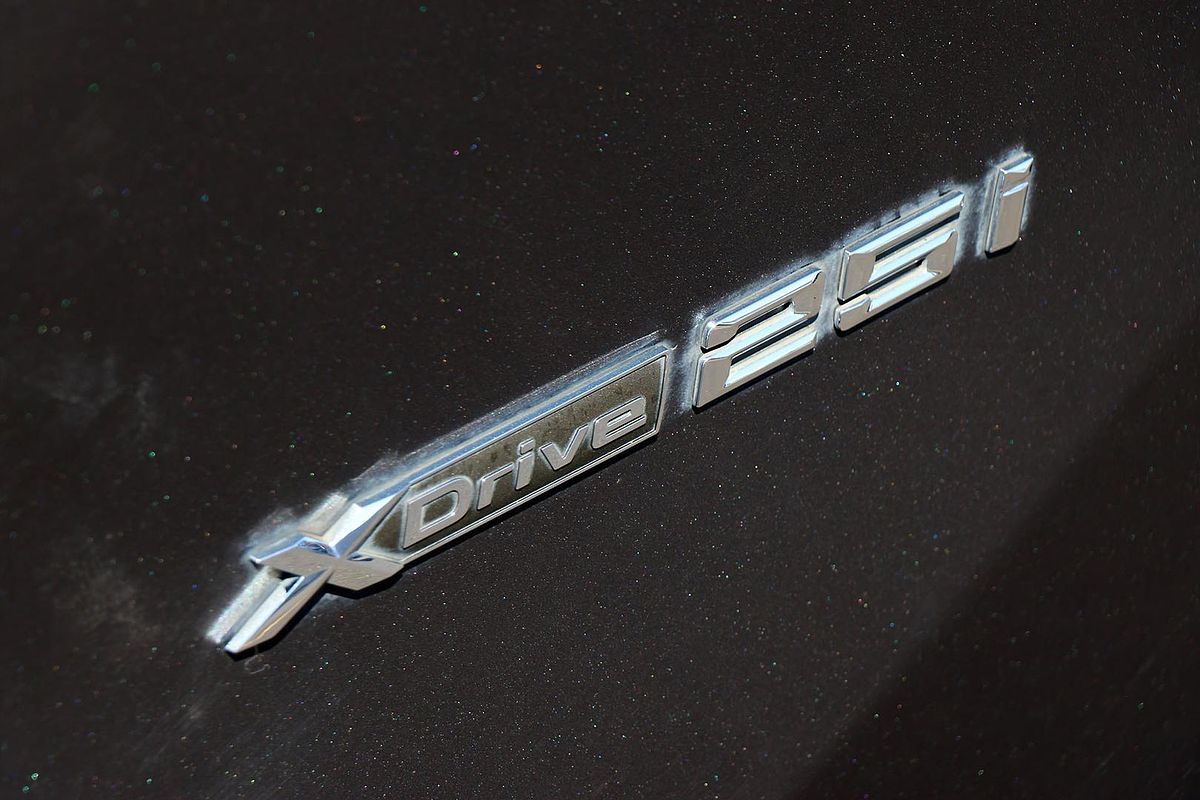 2018 BMW X1 xDrive25i F48
