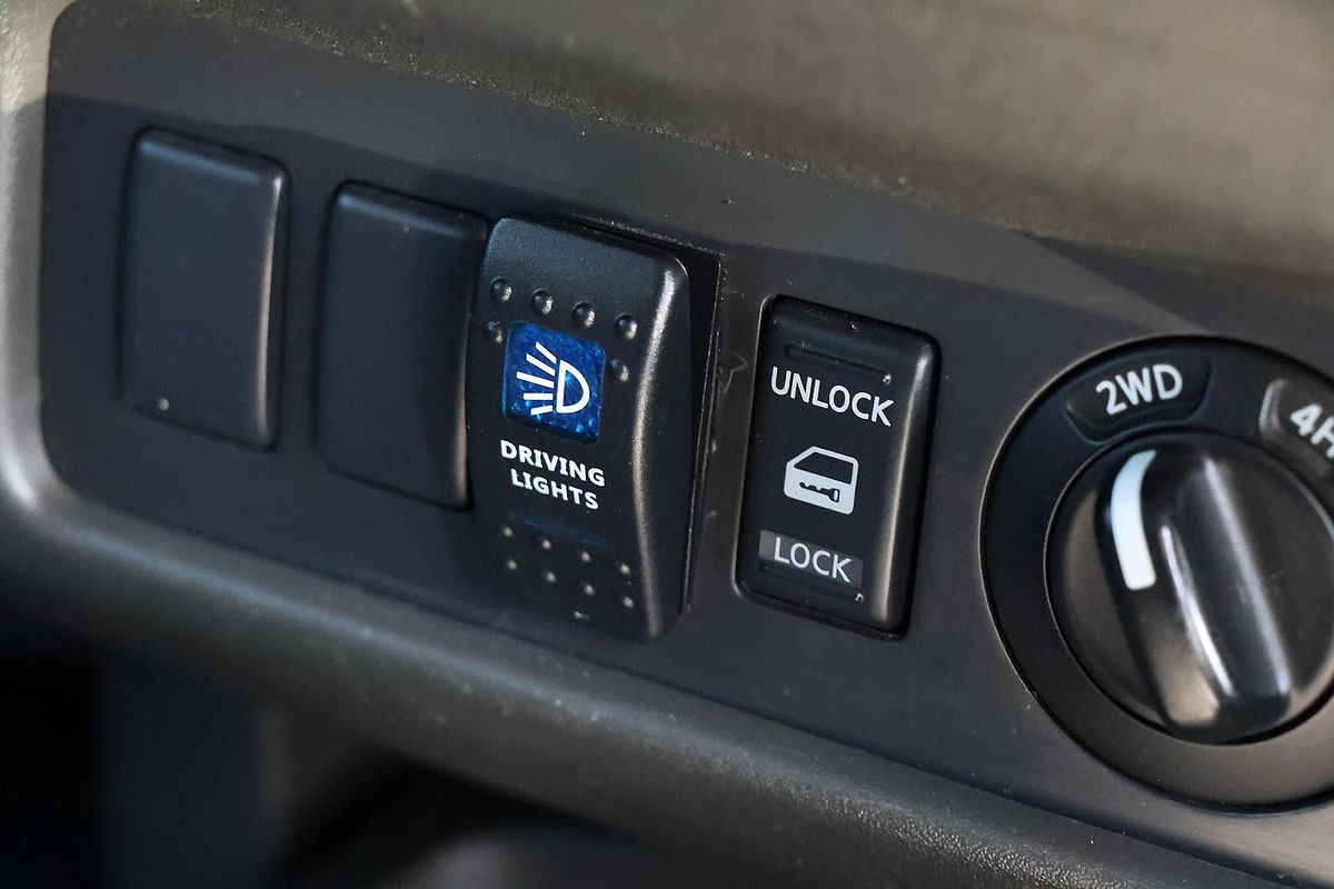 2008 Nissan Navara ST-X D40 4X4