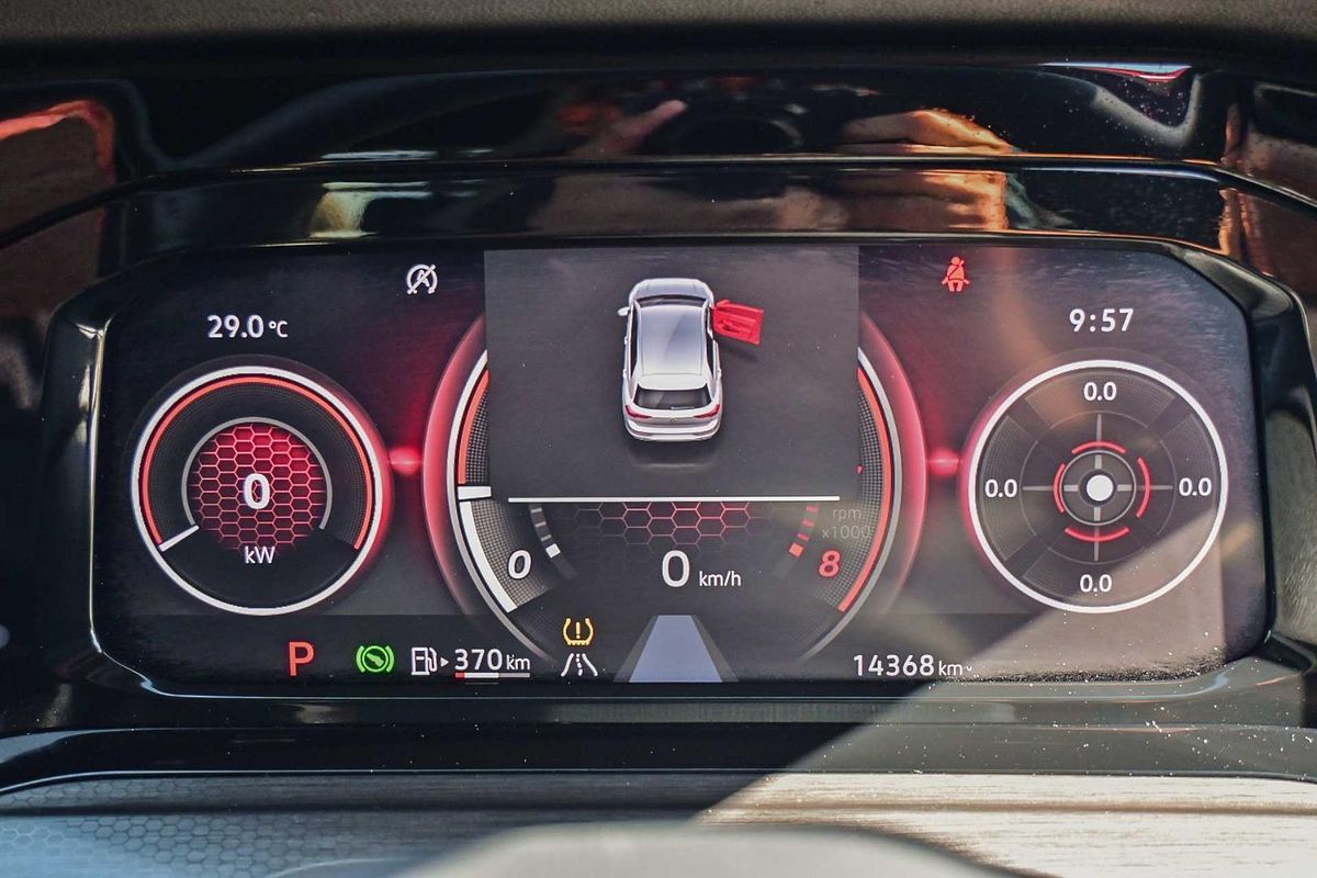 2022 Volkswagen Golf GTI 8