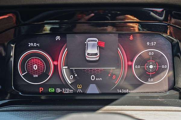 2022 Volkswagen Golf GTI 8