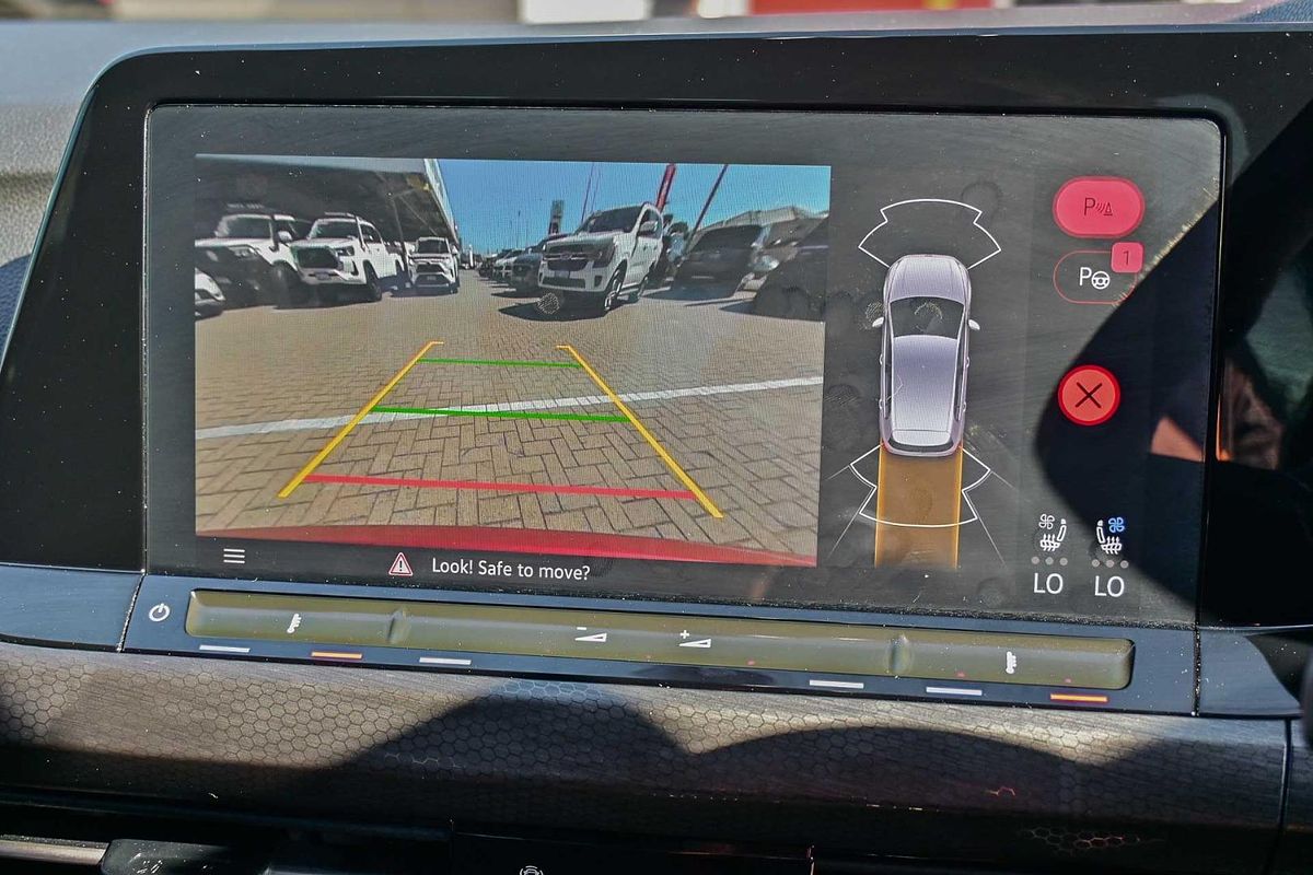 2022 Volkswagen Golf GTI 8