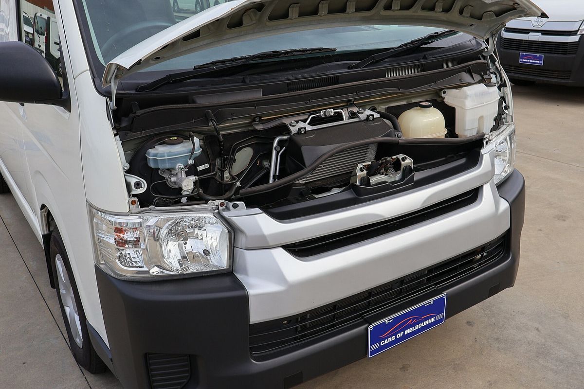 2017 Toyota Hiace Commuter KDH223R