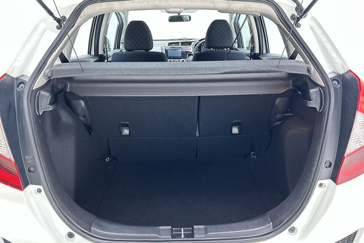 2016 Honda Jazz VTi GF