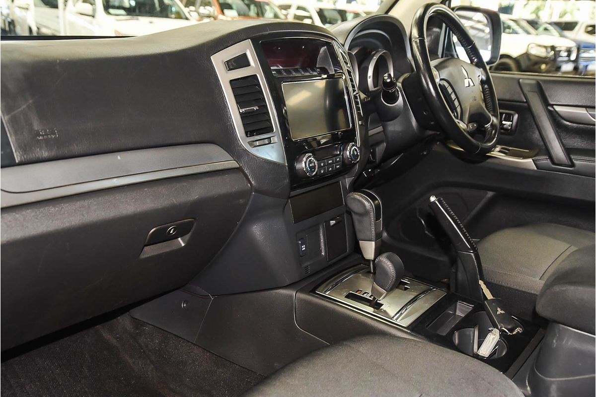 2019 Mitsubishi Pajero GLX NX