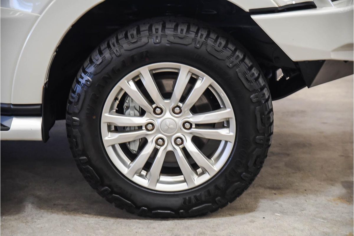 2019 Mitsubishi Pajero GLX NX