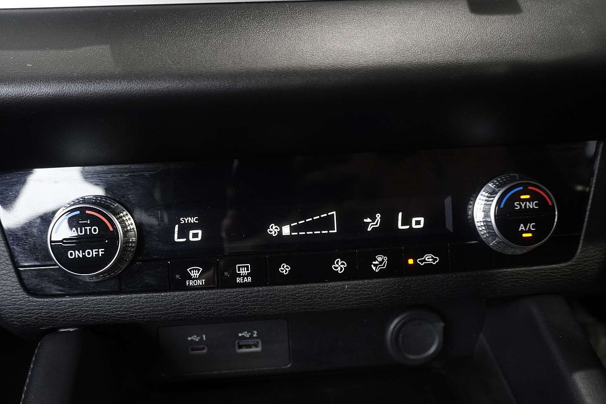2023 Mitsubishi Outlander ES ZM