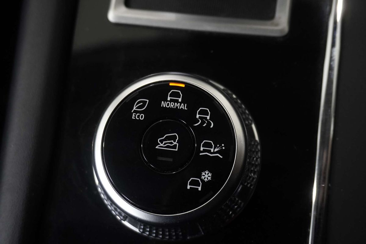 2023 Mitsubishi Outlander ES ZM