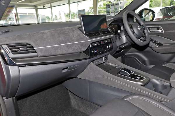 2025 Nissan QASHQAI N-DESIGN e-POWER J12