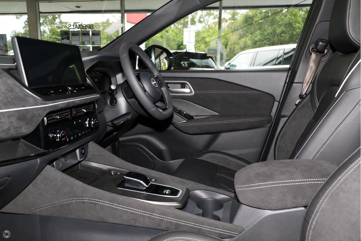 2025 Nissan QASHQAI N-DESIGN e-POWER J12