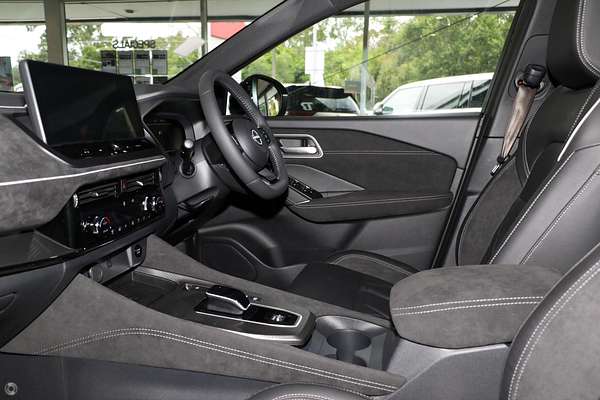 2025 Nissan QASHQAI N-DESIGN e-POWER J12