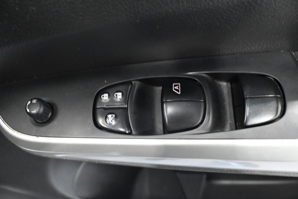2017 Nissan Navara ST D23 Series 3 Rear Wheel Drive