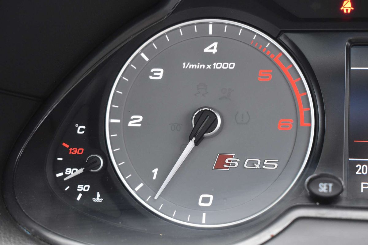2014 Audi SQ5 TDI 8R