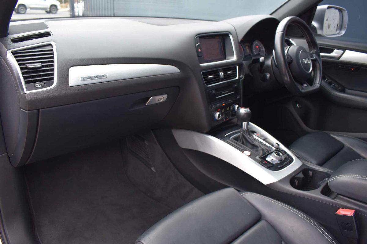 2014 Audi SQ5 TDI 8R