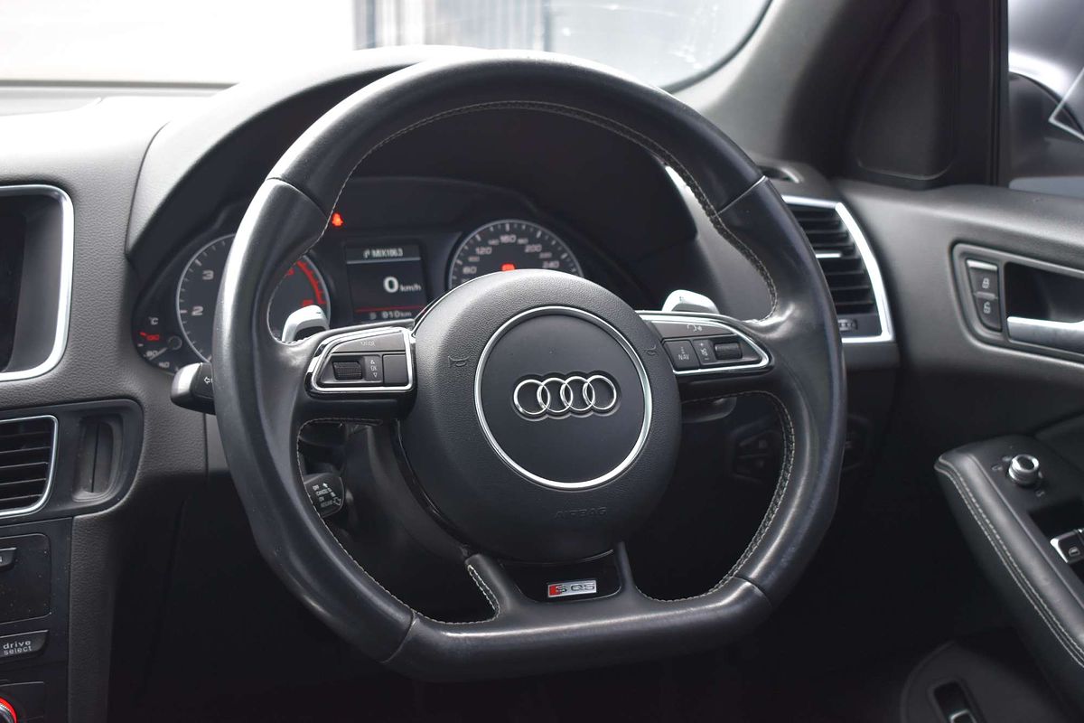 2014 Audi SQ5 TDI 8R