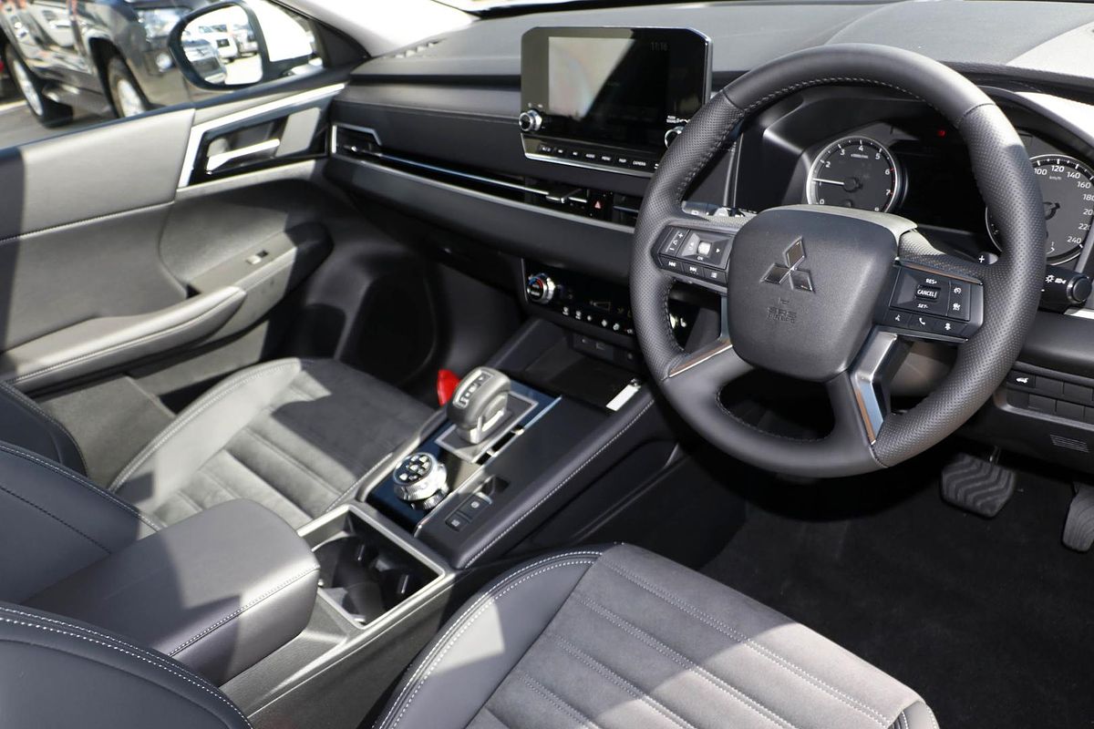 2024 Mitsubishi Outlander Aspire ZM