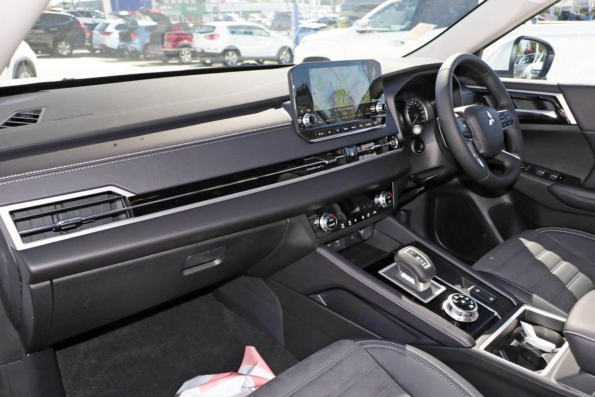 2024 Mitsubishi Outlander Aspire ZM