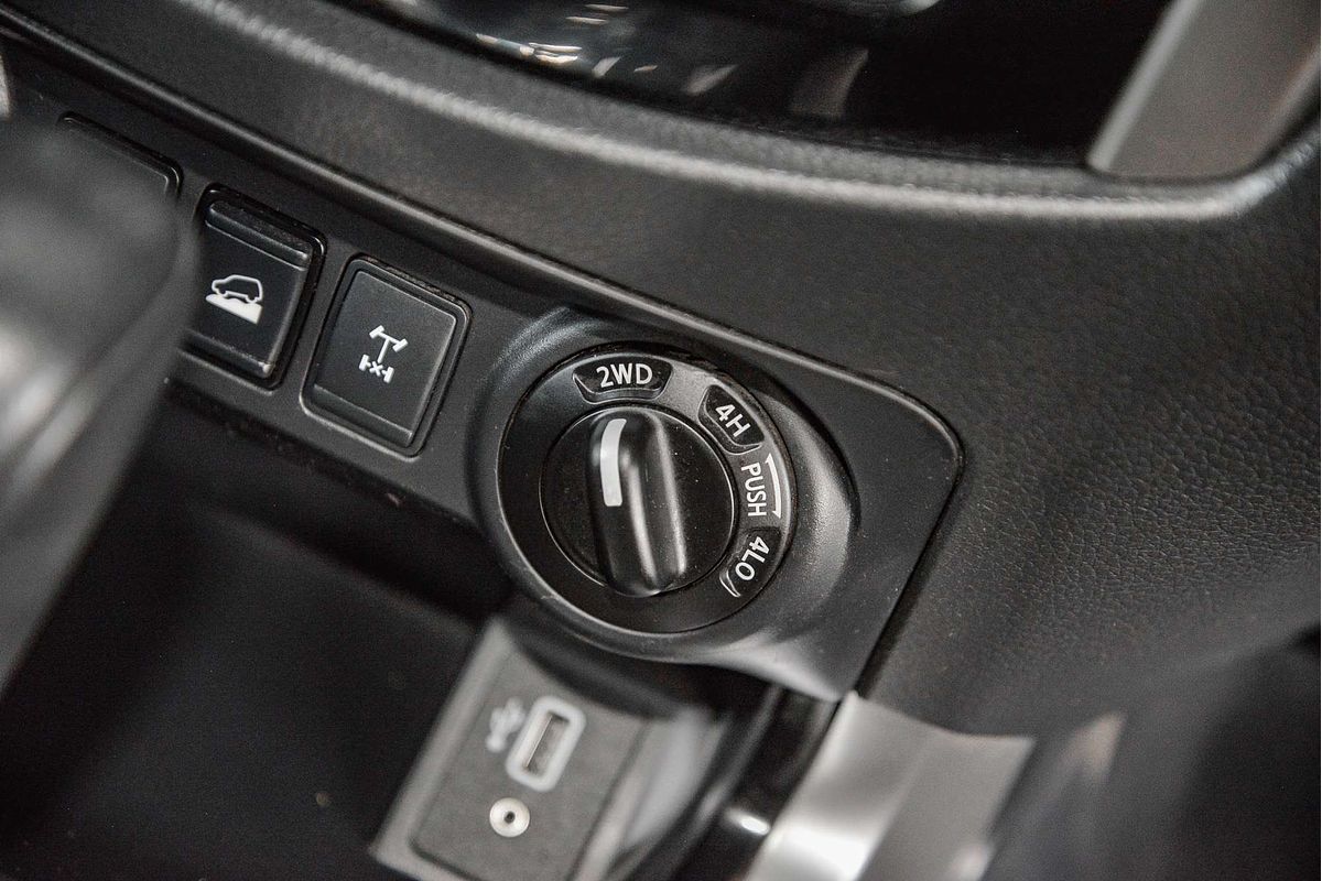 2020 Nissan Navara ST-X D23 Series 4 4X4