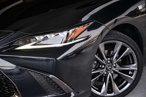 2020 Lexus ES ES300h F Sport AXZH10R