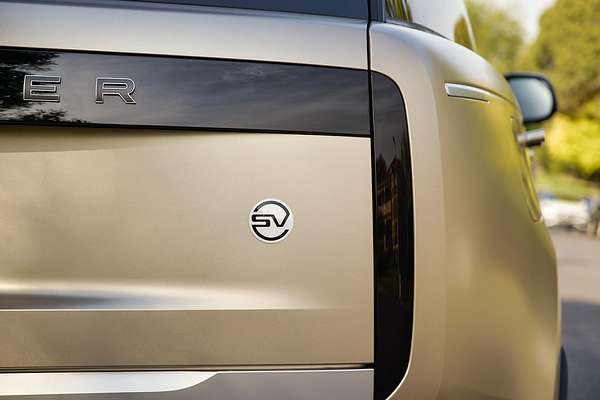 2024 Land Rover Range Rover P615 SV L460 LWB