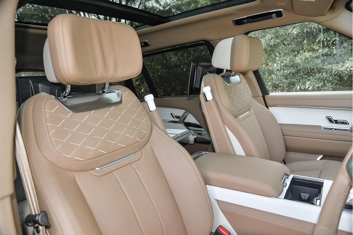 2024 Land Rover Range Rover P615 SV L460 LWB