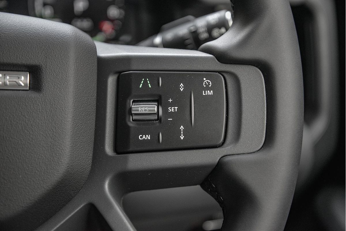 2024 Land Rover Defender 110 P400e X-Dynamic SE L663