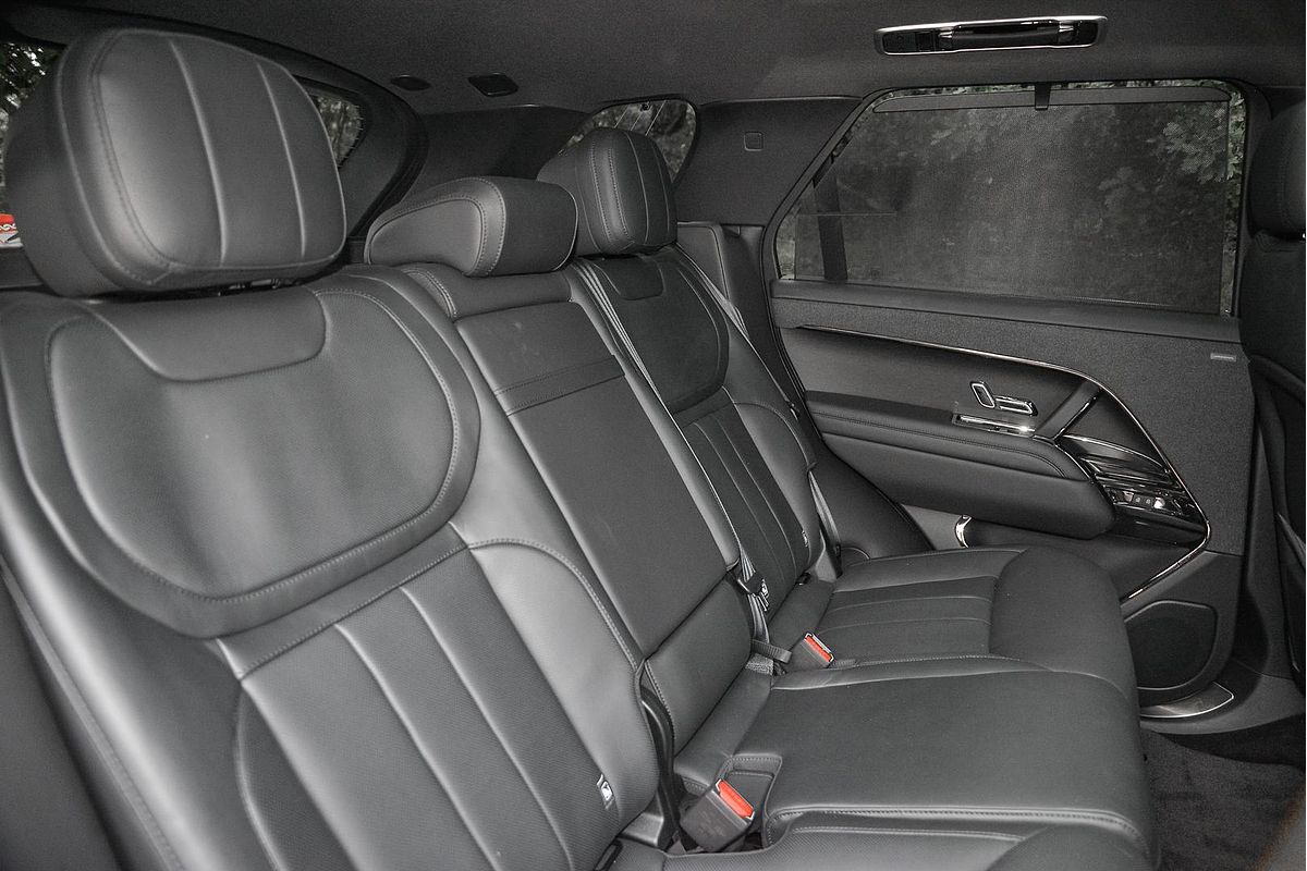 2025 Land Rover Range Rover Sport P400 Dynamic SE L461