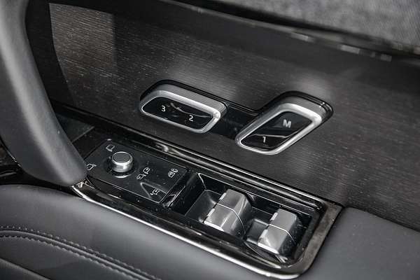 2025 Land Rover Range Rover Sport P400 Dynamic SE L461