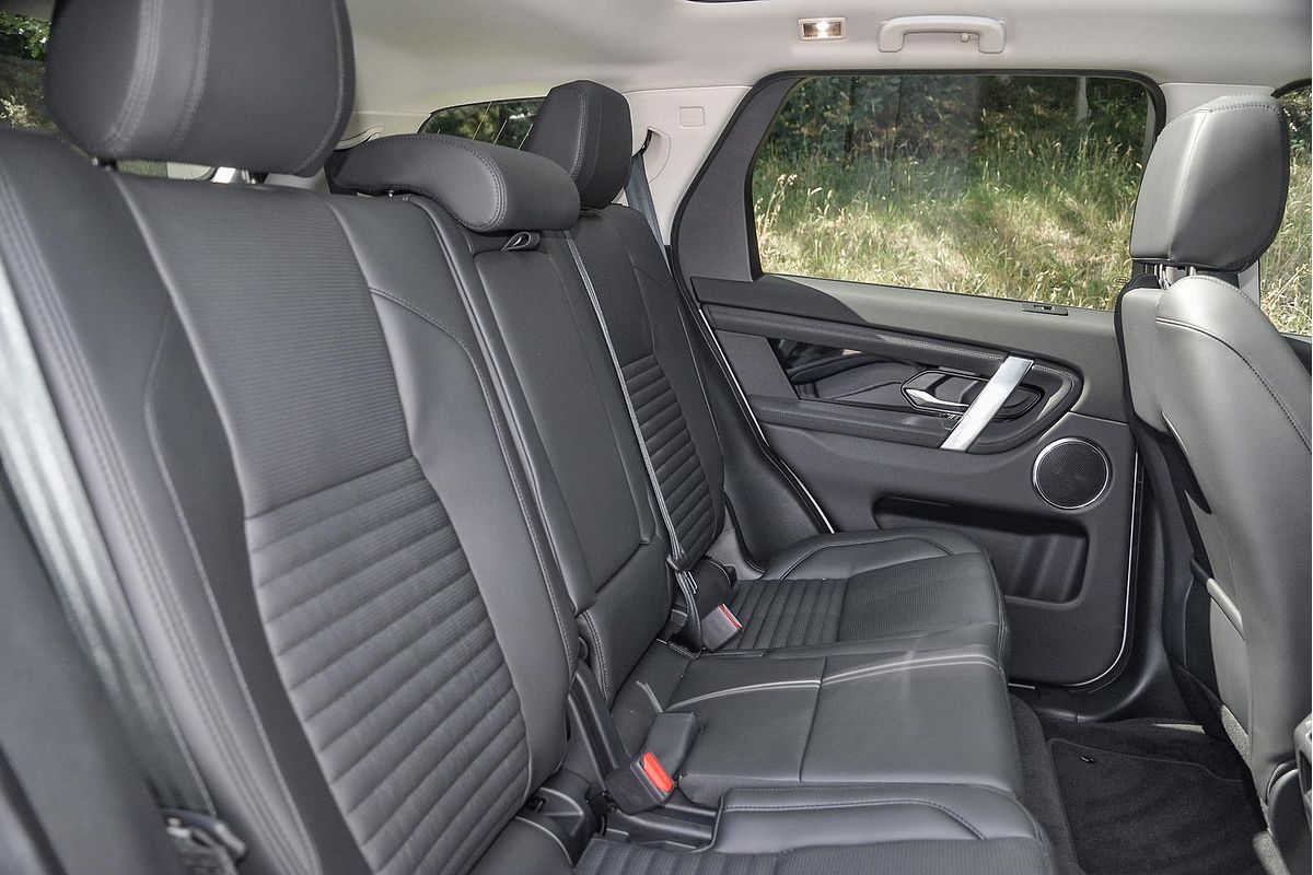 2024 Land Rover Discovery Sport P200 S L550
