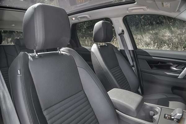 2024 Land Rover Discovery Sport P200 S L550