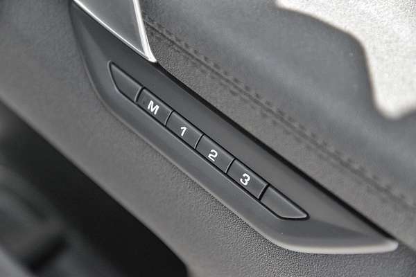 2024 Land Rover Discovery Sport P200 S L550