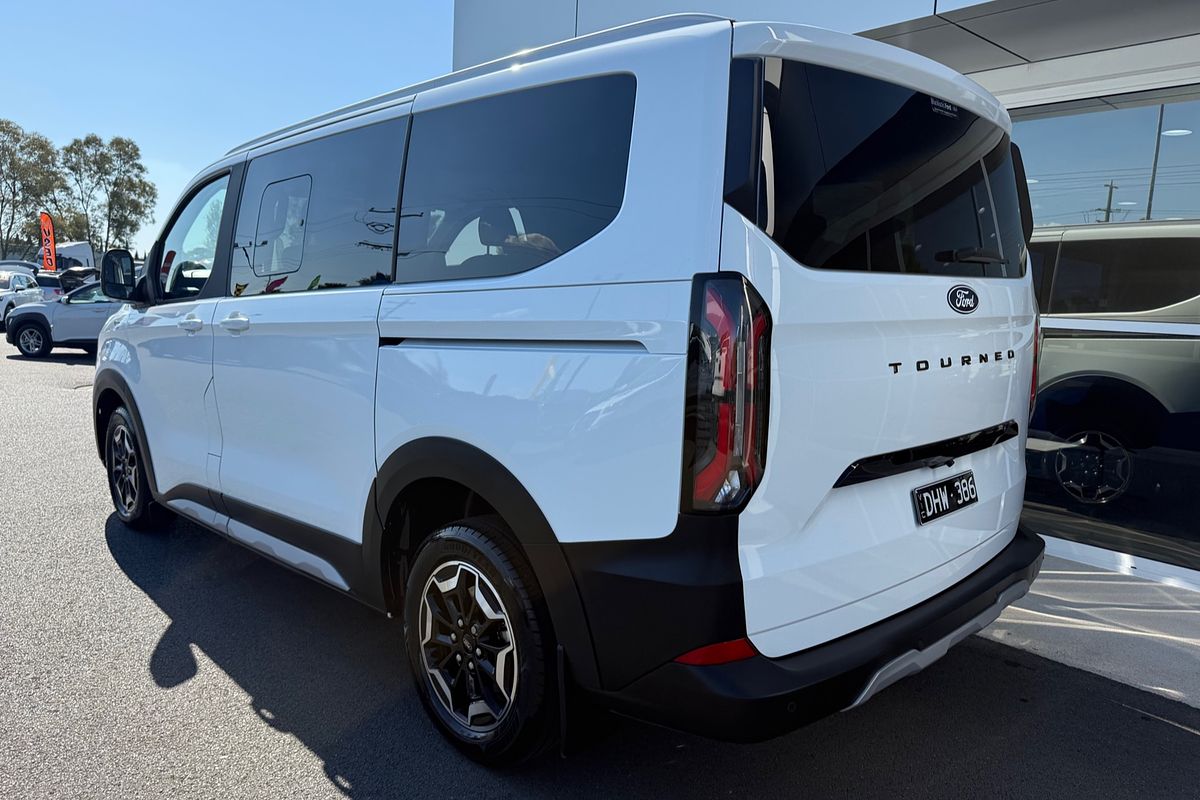 2024 Ford Tourneo Active AV SWB