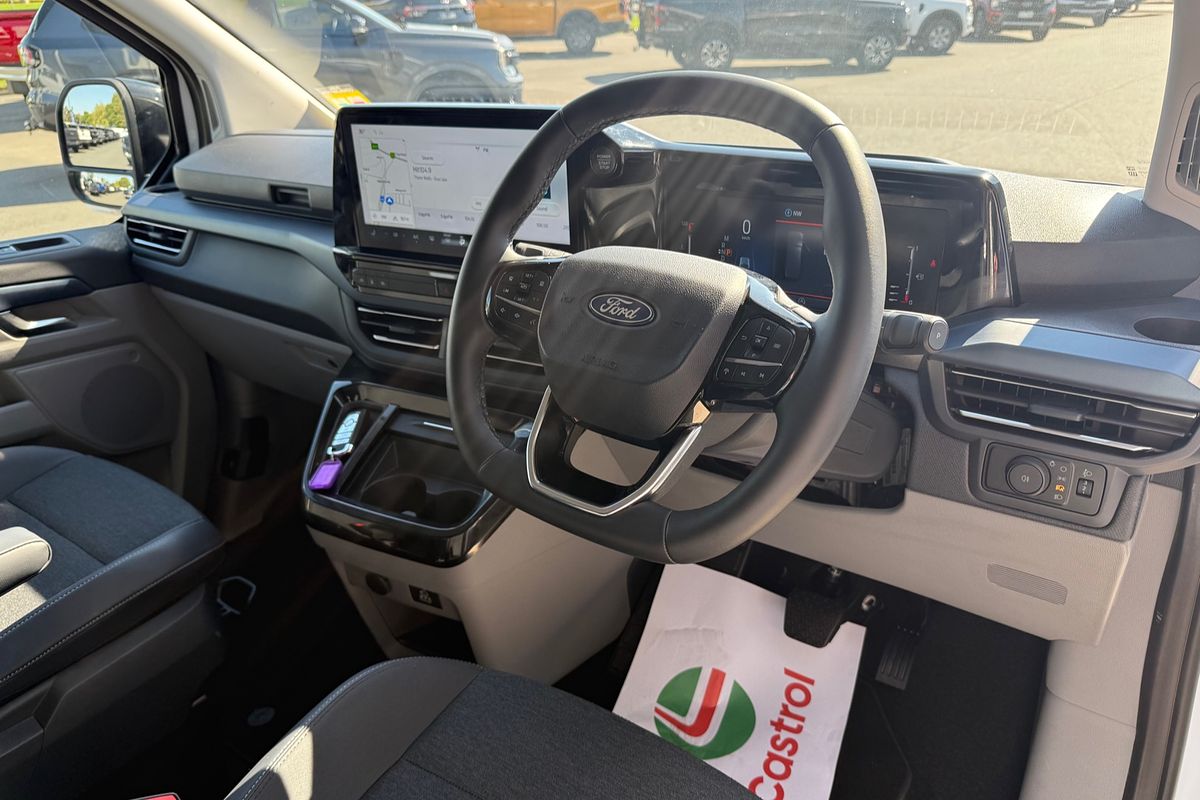 2024 Ford Tourneo Active AV SWB
