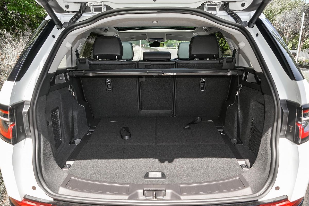 2024 Land Rover Discovery Sport P200 S L550