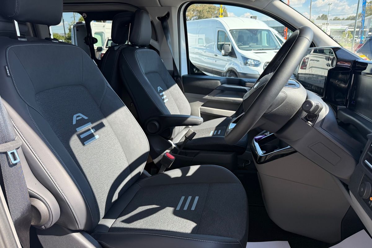 2024 Ford Tourneo Active AV SWB