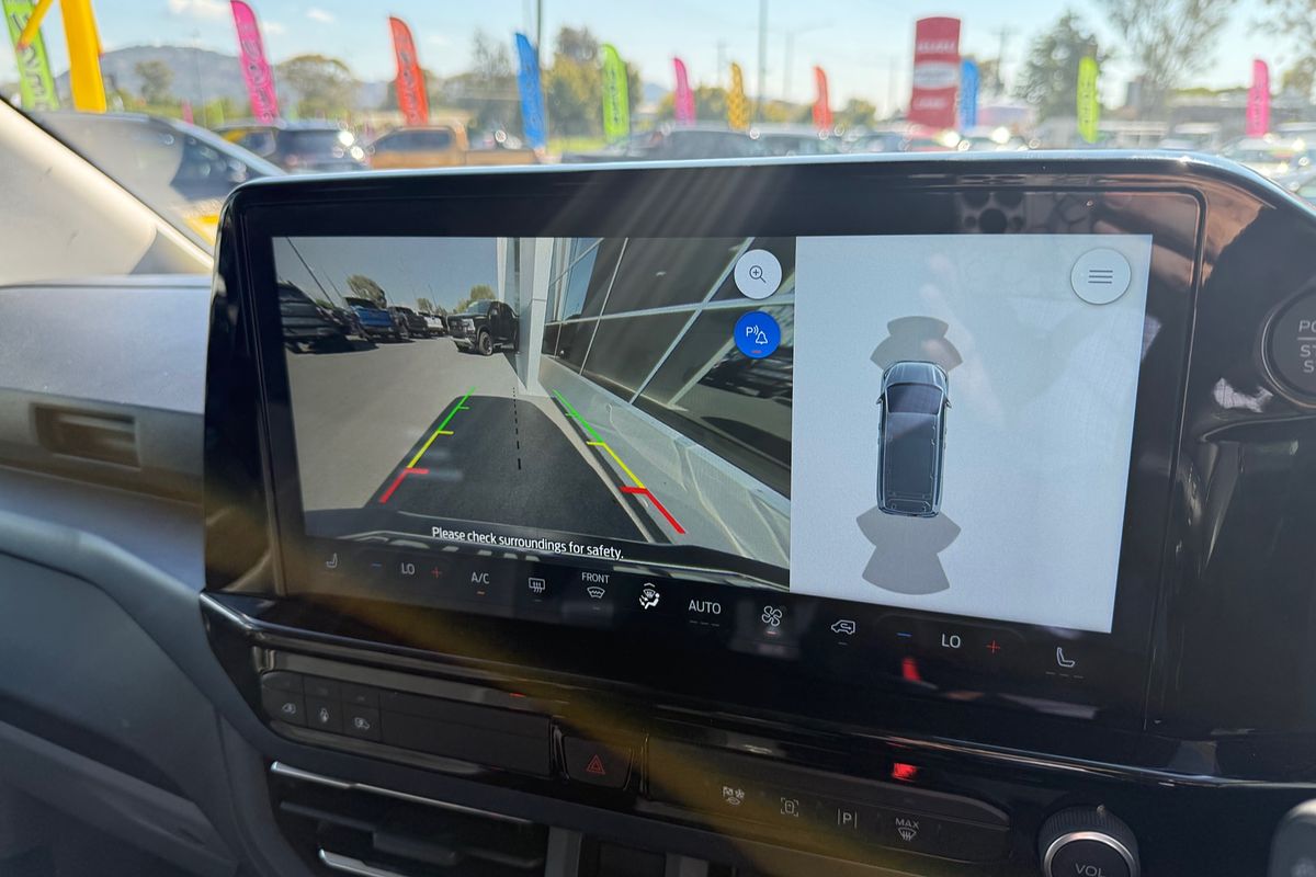 2024 Ford Tourneo Active AV SWB