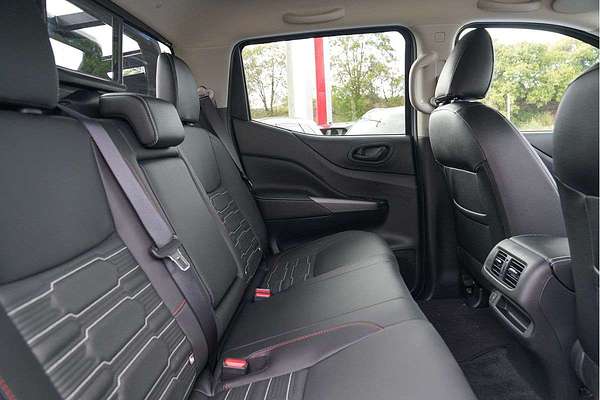 2024 Nissan Navara PRO-4X Warrior D23 4X4