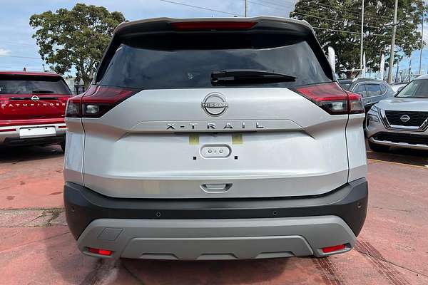 2024 Nissan X-TRAIL ST-L T33