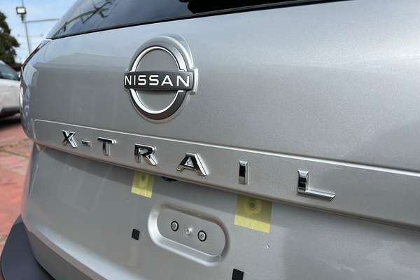 2024 Nissan X-TRAIL ST-L T33