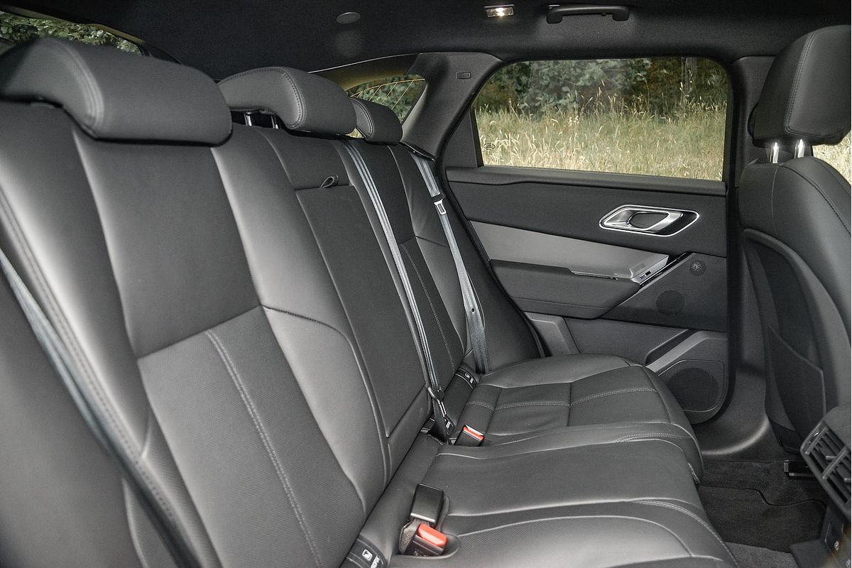 2024 Land Rover Range Rover Velar P250 Dynamic SE L560