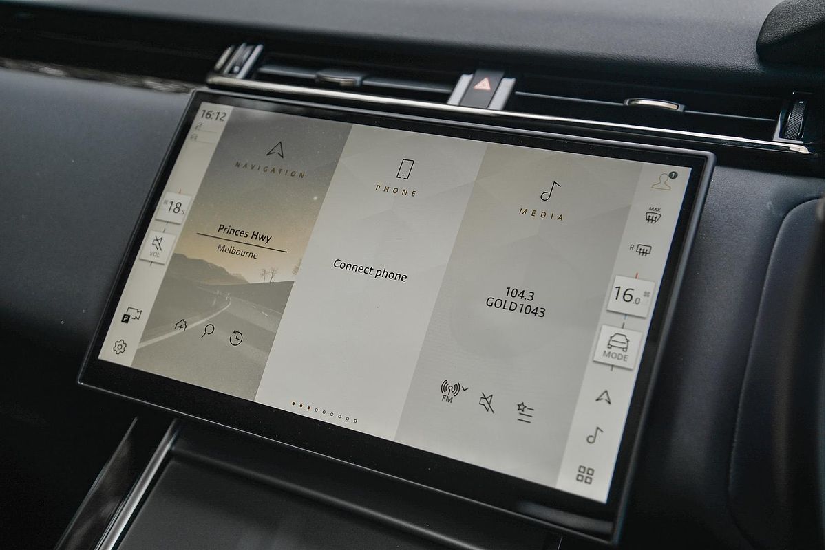 2024 Land Rover Range Rover Velar P250 Dynamic SE L560