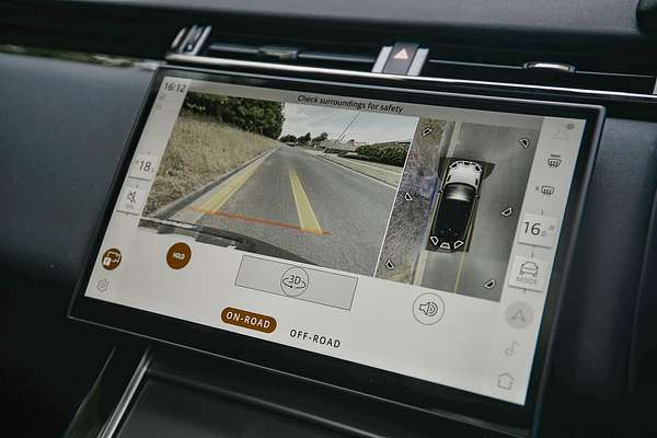 2024 Land Rover Range Rover Velar P250 Dynamic SE L560