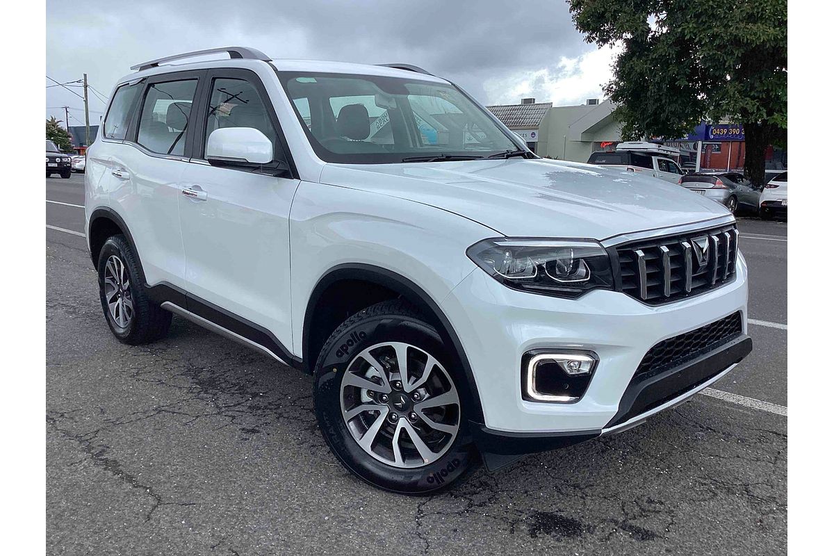 2024 Mahindra Scorpio Z8L
